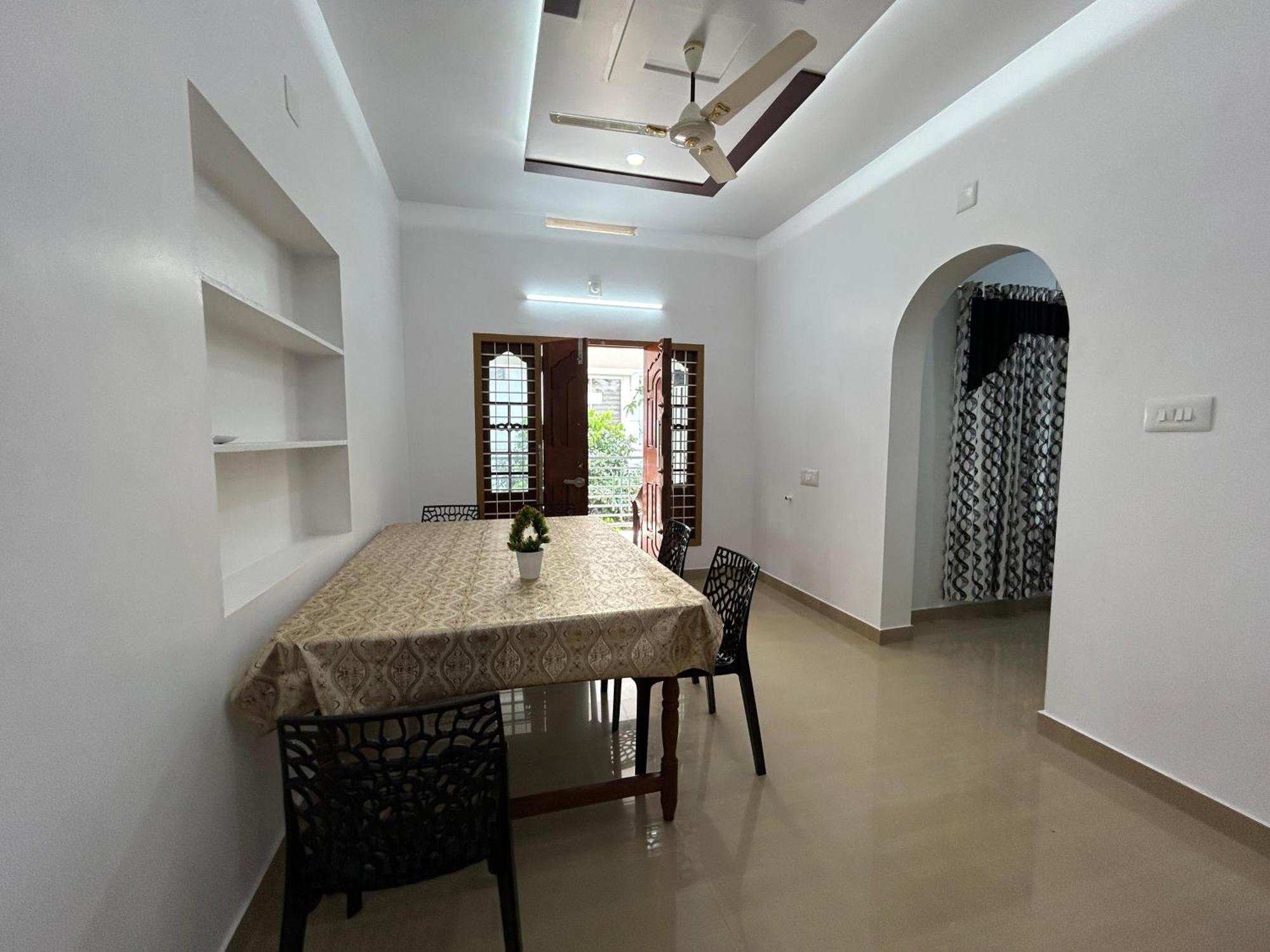 Puzhayoram Homestay Thrissur Экстерьер фото